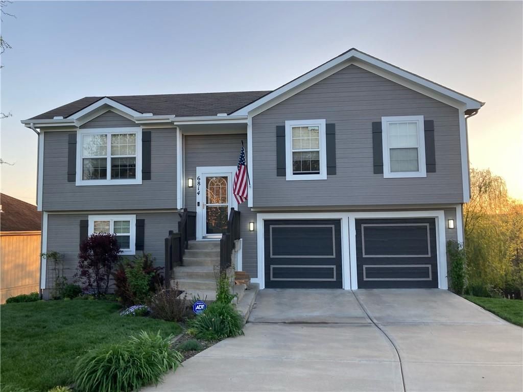 6814 N PONTIAC Avenue, Kansas City, MO 64151