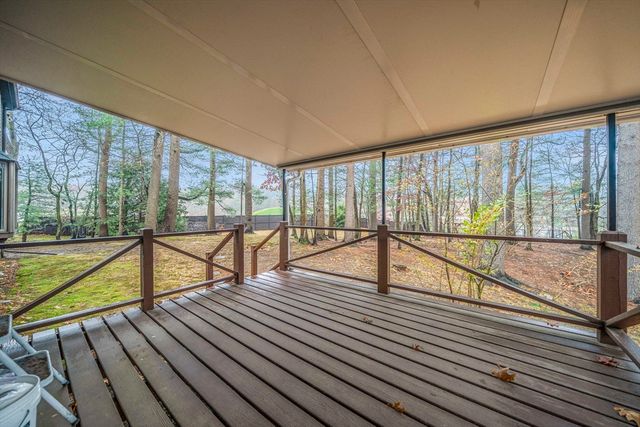 7 Surrey Ln, Canton, MA 02021