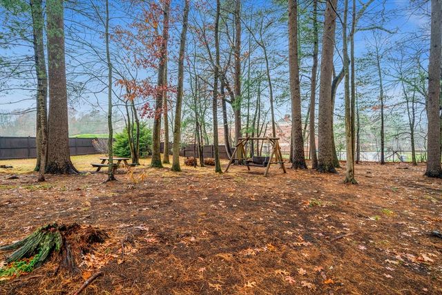 7 Surrey Ln, Canton, MA 02021