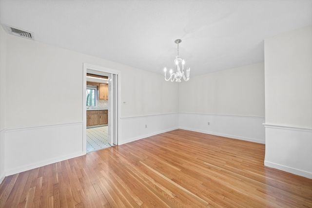 7 Surrey Ln, Canton, MA 02021