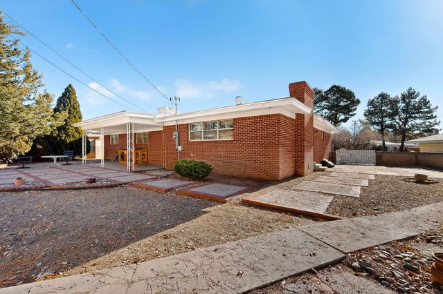 8205 Connecticut Street NE, Albuquerque, NM 87110