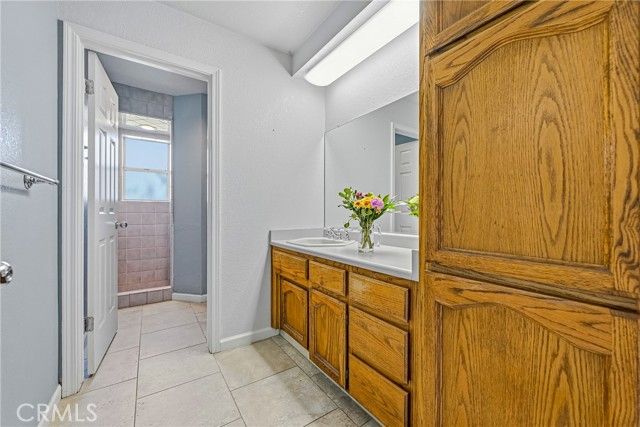 3692 N Gardner, Merced, CA 95340