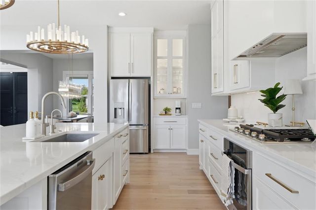 15845 Fontana Street, Overland Park, KS 66224
