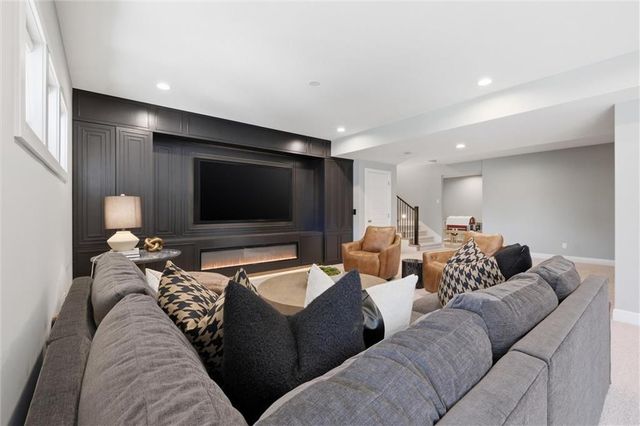 15845 Fontana Street, Overland Park, KS 66224