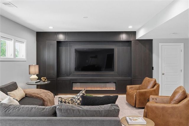 15845 Fontana Street, Overland Park, KS 66224