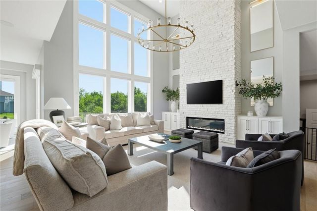 15845 Fontana Street, Overland Park, KS 66224