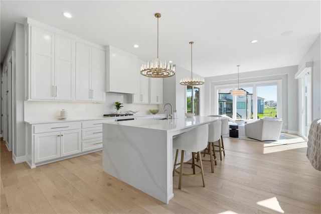 15845 Fontana Street, Overland Park, KS 66224