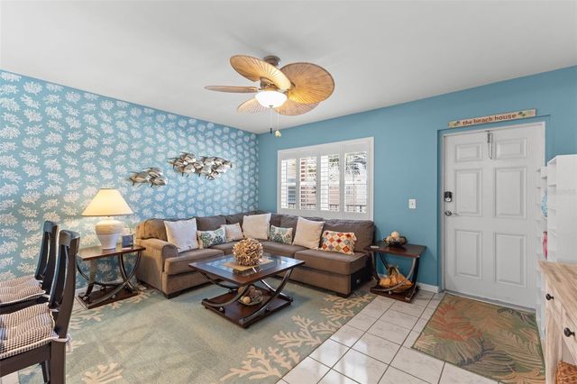 10280 GULF BOULEVARD 25, Treasure Island, FL 33706