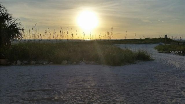 10280 GULF BOULEVARD 25, Treasure Island, FL 33706