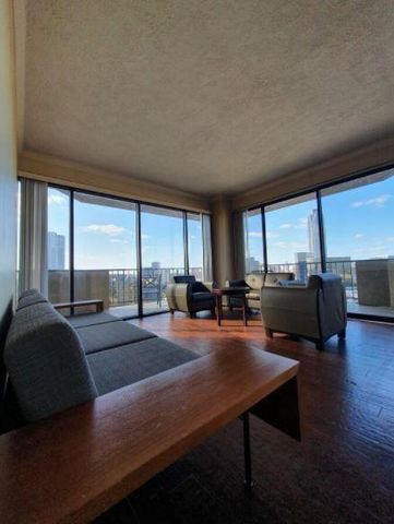 3350 Mccue Road 1703, Houston, TX 77056