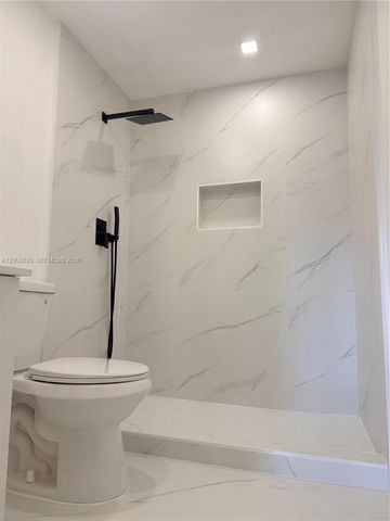 12104 SW 110th St Cir S, Miami, FL 33186