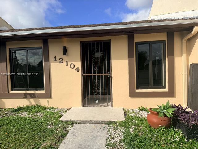 12104 SW 110th St Cir S, Miami, FL 33186
