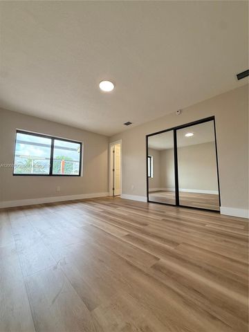 12104 SW 110th St Cir S, Miami, FL 33186