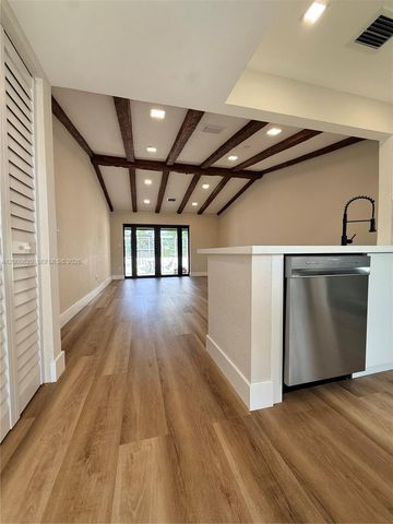 12104 SW 110th St Cir S, Miami, FL 33186