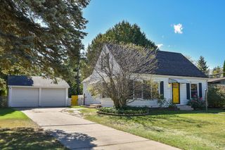 1219 W Grand AVENUE, Port Washington, WI 53074