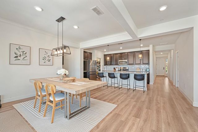 9381 Lilac Bush Ct, Sacramento, CA 95829