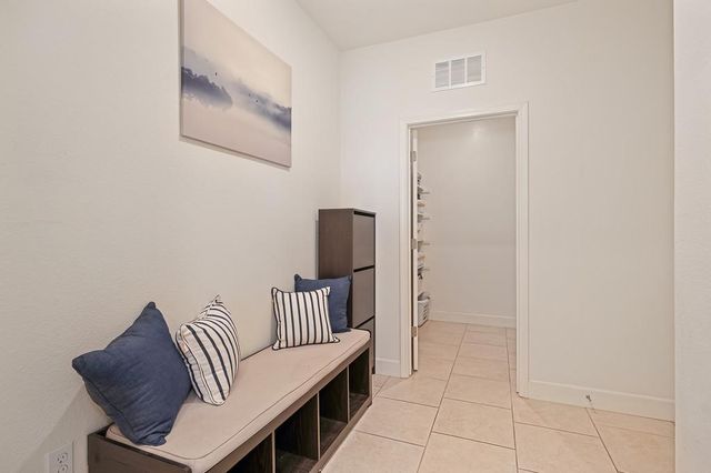 9381 Lilac Bush Ct, Sacramento, CA 95829