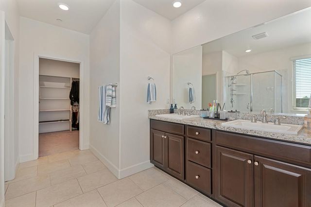 9381 Lilac Bush Ct, Sacramento, CA 95829