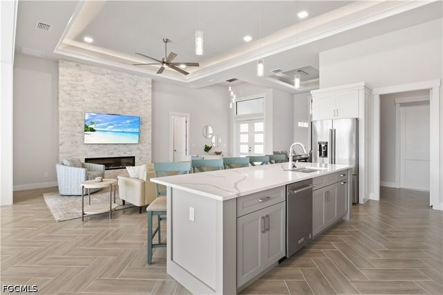 1422 Mohawk PKWY, Cape Coral, FL 33914