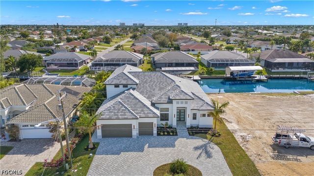 1422 Mohawk PKWY, Cape Coral, FL 33914