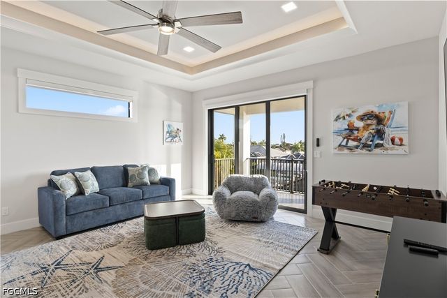 1422 Mohawk PKWY, Cape Coral, FL 33914