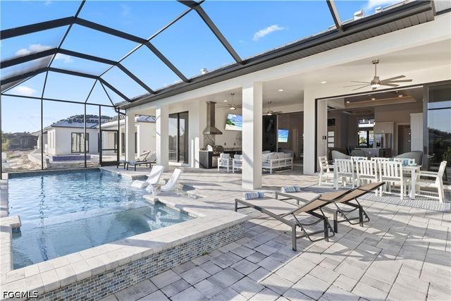 1422 Mohawk PKWY, Cape Coral, FL 33914