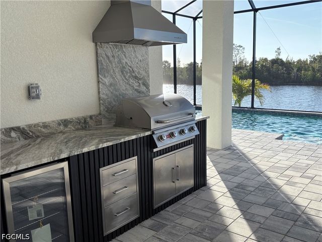 1422 Mohawk PKWY, Cape Coral, FL 33914