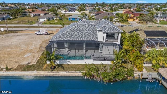 1422 Mohawk PKWY, Cape Coral, FL 33914