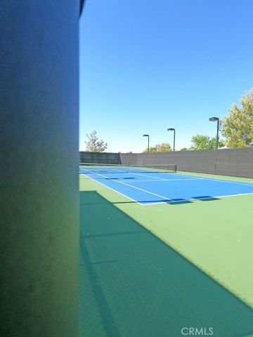 19611 Castle Harbor Court, Apple Valley, CA 92308