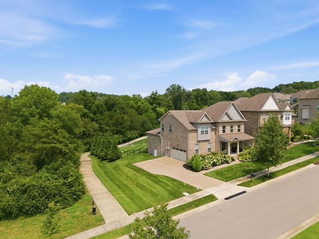 2205 Kirkwall Dr, Nolensville, TN 37135