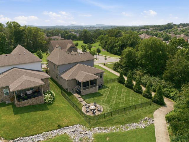 2205 Kirkwall Dr, Nolensville, TN 37135