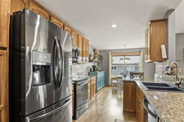 1904 Nighthawk Lane, Sauk City, WI 53583