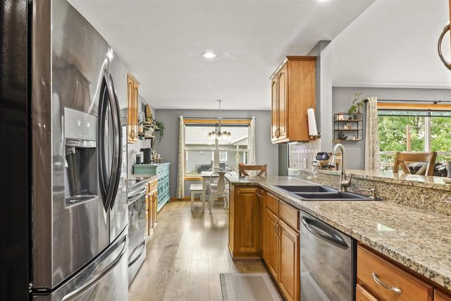1904 Nighthawk Lane, Sauk City, WI 53583