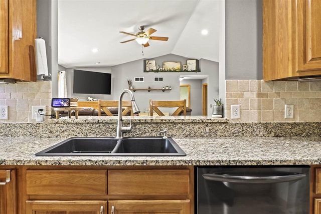 1904 Nighthawk Lane, Sauk City, WI 53583