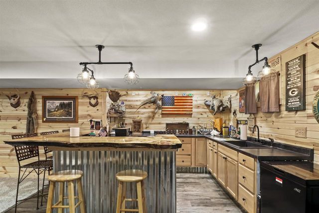 1904 Nighthawk Lane, Sauk City, WI 53583
