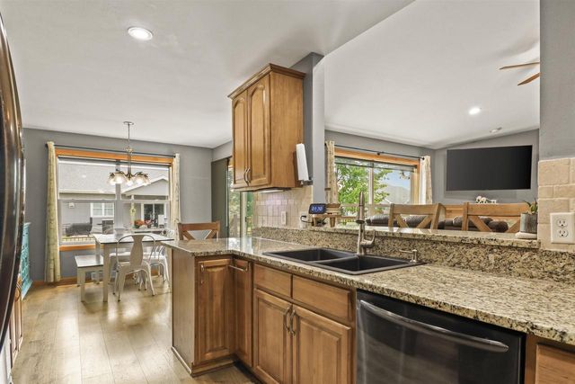 1904 Nighthawk Lane, Sauk City, WI 53583