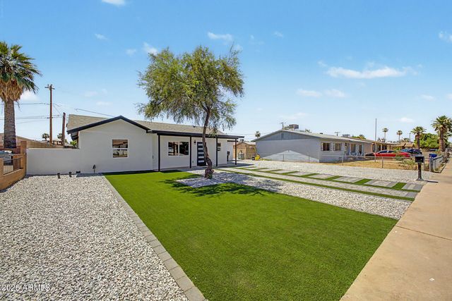 320 N 3RD Street, Avondale, AZ 85323