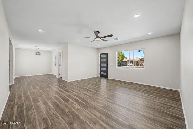 320 N 3RD Street, Avondale, AZ 85323