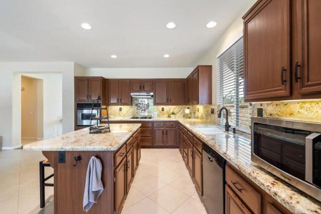 32224 Geranium Street, Winchester, CA 92596