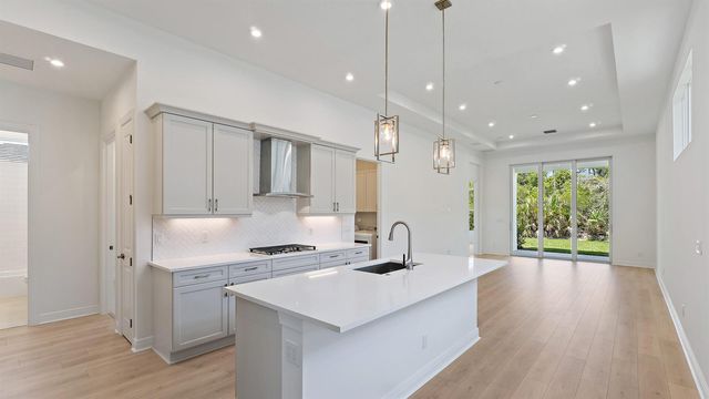 212 SE Via Sangro, Port Saint Lucie, FL 34952