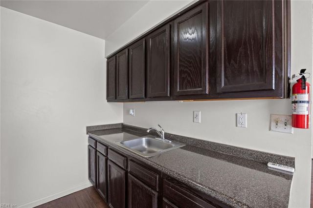 712 Roswell AVE, Norfolk, VA 23504