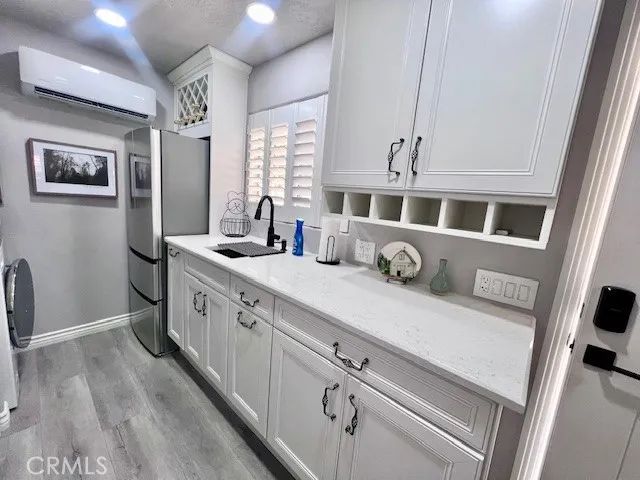 11594 Wedgewood, Apple Valley, CA 92308