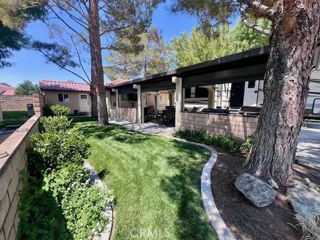 11594 Wedgewood, Apple Valley, CA 92308