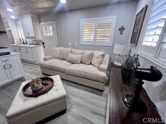 11594 Wedgewood, Apple Valley, CA 92308