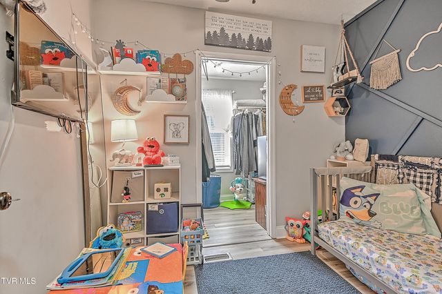 1621 Charles Street, Kingsport, TN 37660