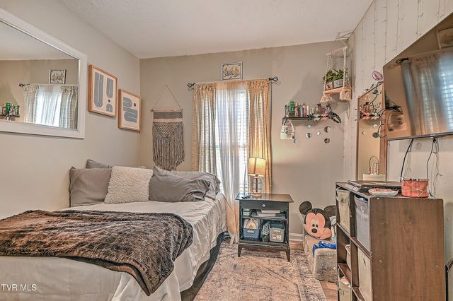 1621 Charles Street, Kingsport, TN 37660