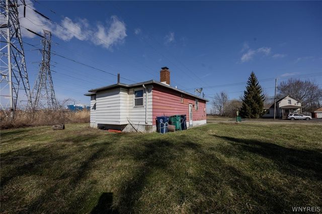 5629 Girard Avenue, Niagara Falls, NY 14304