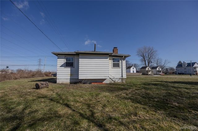 5629 Girard Avenue, Niagara Falls, NY 14304