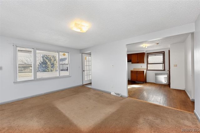 5629 Girard Avenue, Niagara Falls, NY 14304