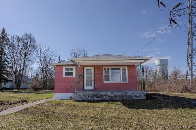 5629 Girard Avenue, Niagara Falls, NY 14304